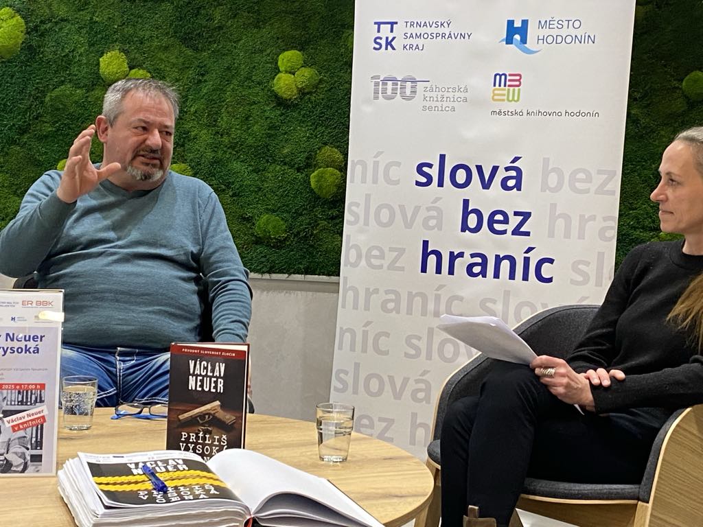 Úvodné podujatie Interregu SR - ČR: beseda s Václavom Neuerom