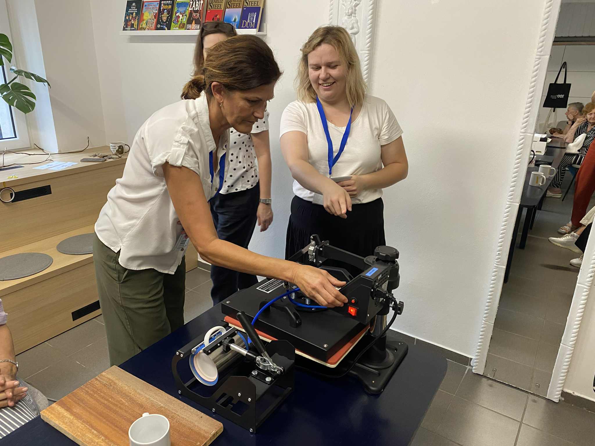 fbf6a5f1-d977-4890-a135-f2233f7fc12c.jfif