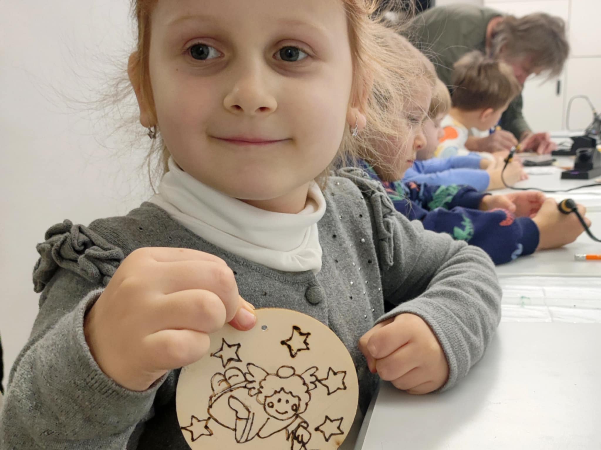 Vianočné dielničky v plnom prúde